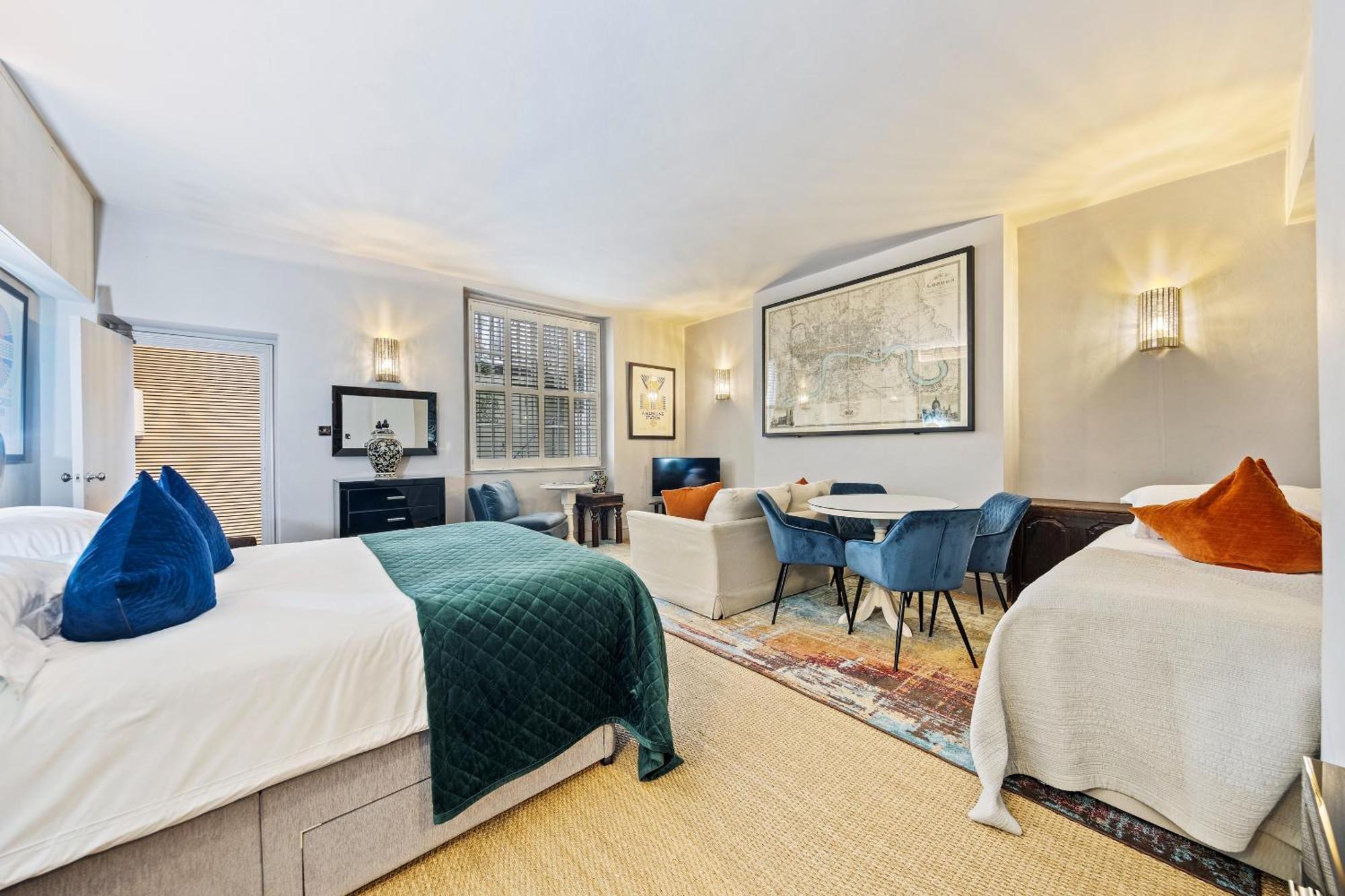 Vancouver Hotel 3*