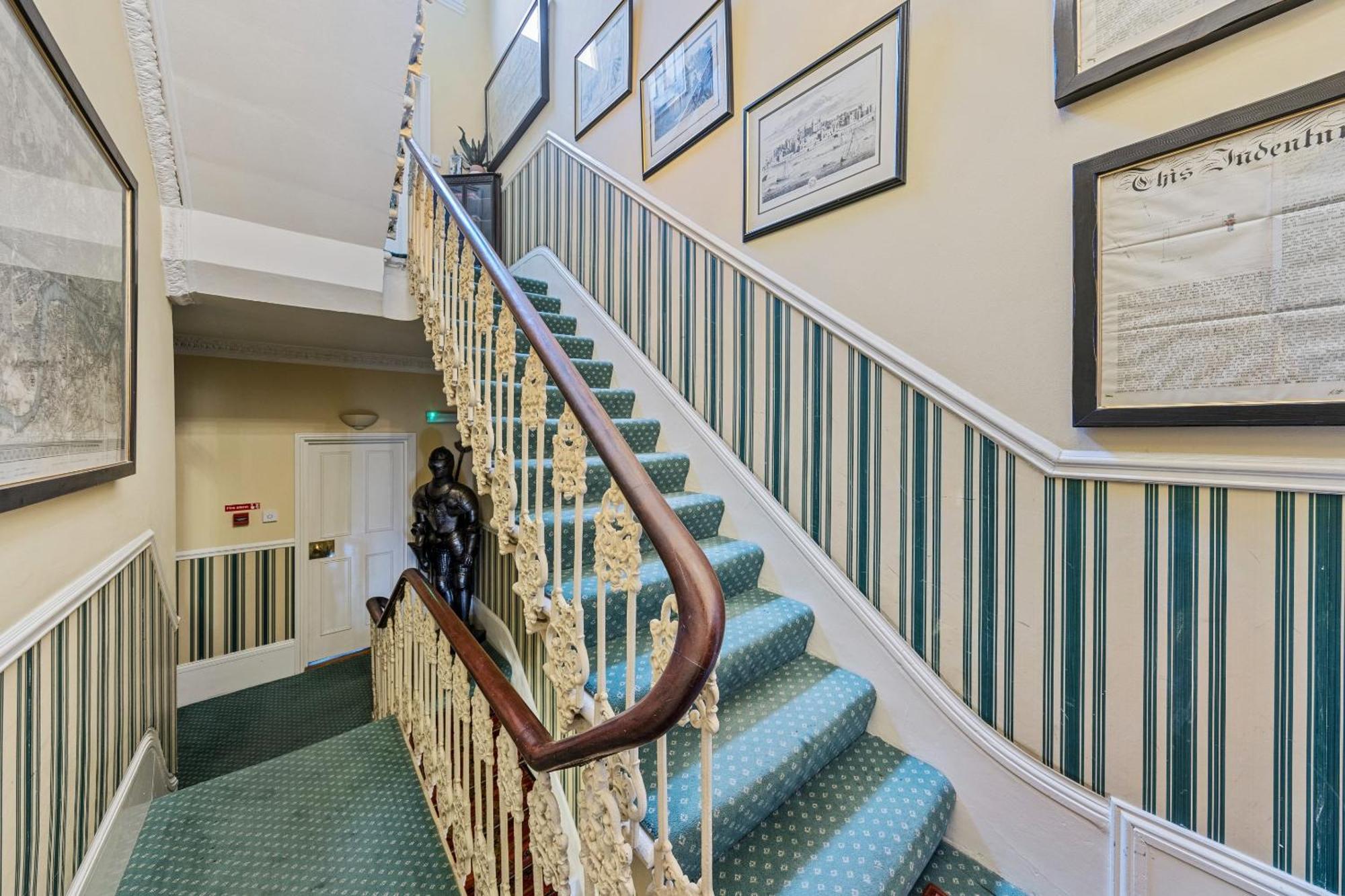 Vancouver Hotel 3*