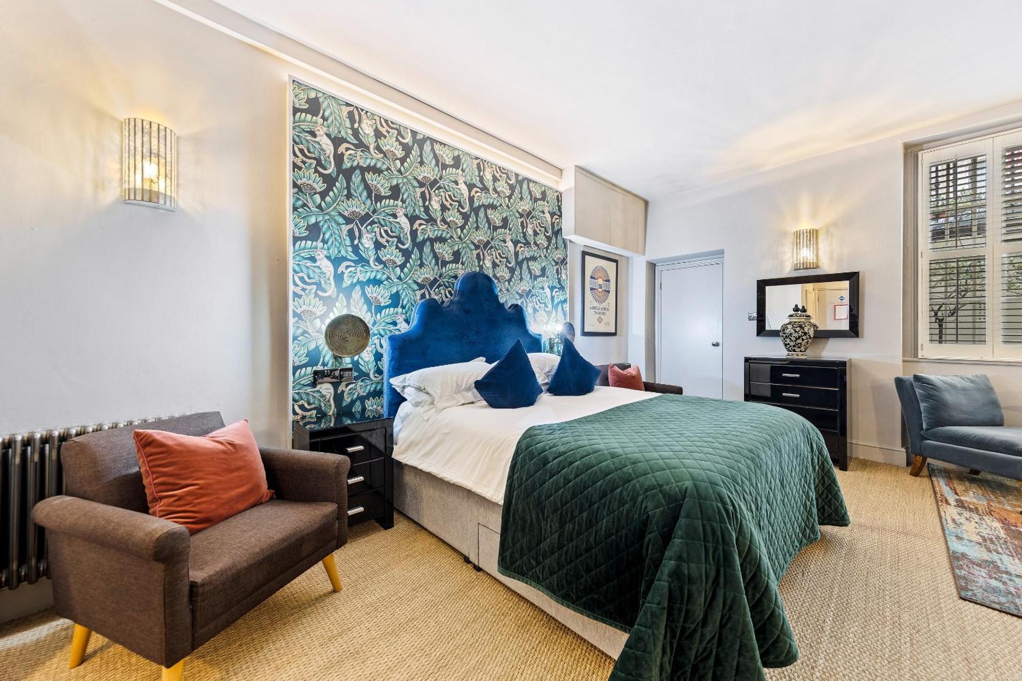 Vancouver Hotel 3*
